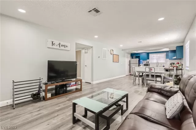 MLS: 2497577 Condo For Sale