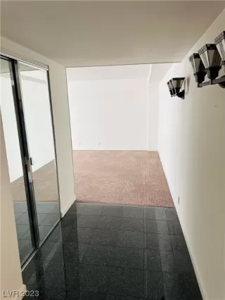 Photo #4: 2497580 Listing 