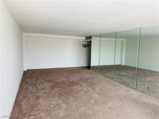 Photo #6: 2497580 Listing 