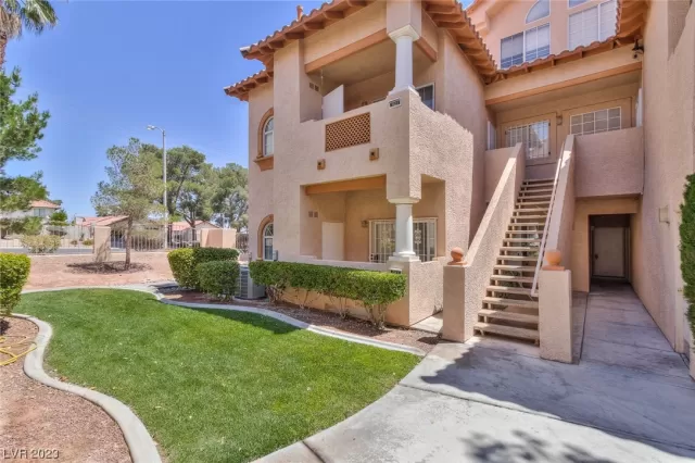 MLS: 2497586 Condo For Sale