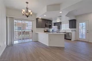 Photo #6: 2497586 Listing 