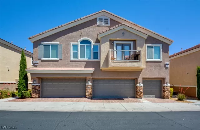 MLS: 2497614 Condo For Sale