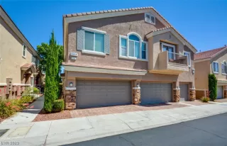 Photo #1: 2497614 Listing 