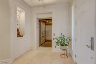 Photo #3: 2497625 Listing 