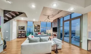 Photo #4: 2497636 Listing