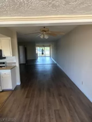 Photo #4: 2497654 Listing