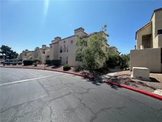 Photo #1: 2497656 Listing 