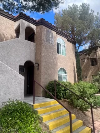 Photo #1: 2497658 Listing 