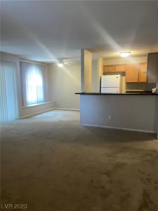 Photo #3: 2497658 Listing 