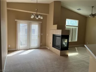 Photo #2: 2497687 Listing 