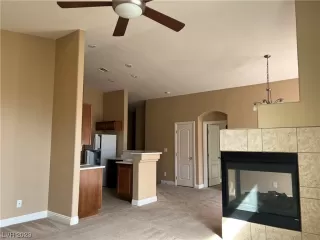 Photo #6: 2497687 Listing 