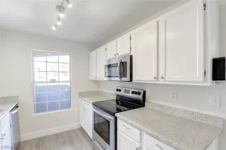 Photo #6: 2497688 Listing 