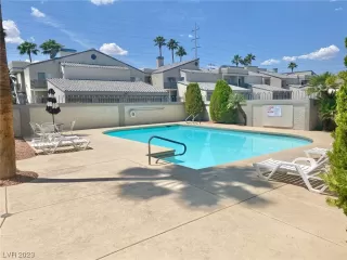 Photo #1: 2497720 Listing 