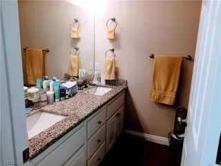 Photo #6: 2497735 Listing