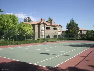 Photo #2: 2497740 Listing