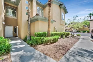 Photo #2: 2497748 Listing