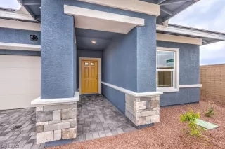 Photo #5: 2497767 Listing