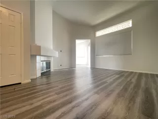 Photo #2: 2497783 Listing 