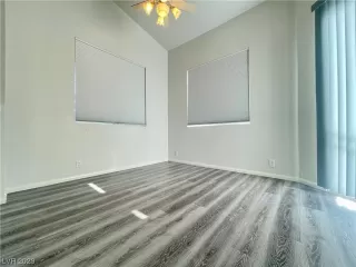 Photo #5: 2497783 Listing 