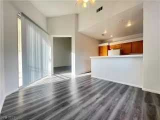 Photo #6: 2497783 Listing 