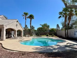 Photo #1: 2497786 Listing