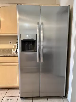 Photo #4: 2497786 Listing