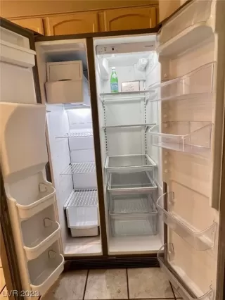 Photo #5: 2497786 Listing