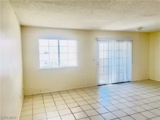 Photo #4: 2497794 Listing 