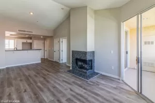 Photo #3: 2497807 Listing