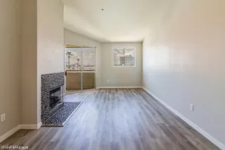 Photo #6: 2497807 Listing