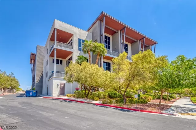 MLS: 2497823 Condo For Sale