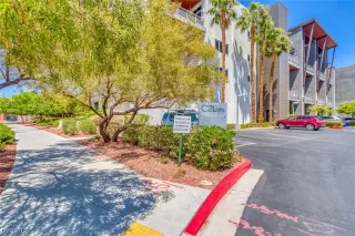 Photo #1: 2497823 Listing 