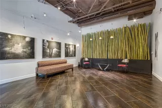 Photo #3: 2497823 Listing 