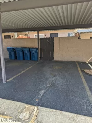 Photo #2: 2497863 Listing 