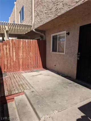 Photo #3: 2497863 Listing 