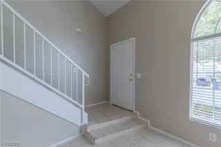 Photo #3: 2497870 Listing 