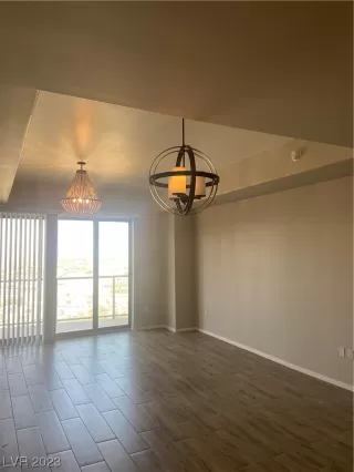 Photo #4: 2497876 Listing 