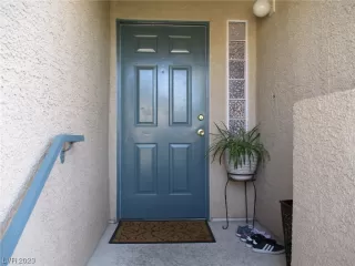 Photo #2: 2497883 Listing 