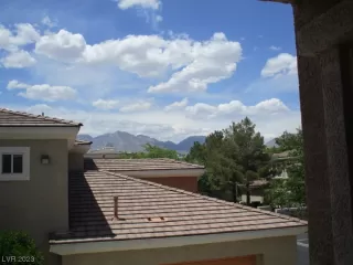 Photo #3: 2497883 Listing 