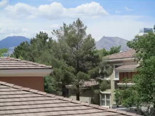 Photo #5: 2497883 Listing 