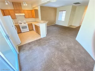 Photo #3: 2497885 Listing 