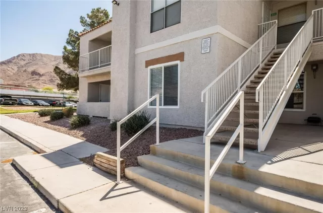 MLS: 2497897 Condo For Sale