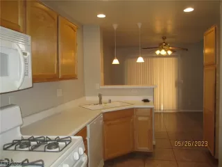 Photo #4: 2497901 Listing 