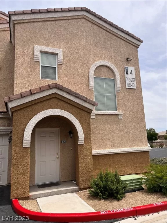 MLS: 2497929 Condo For Sale