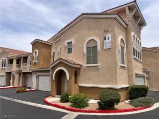 Photo #1: 2497929 Listing 