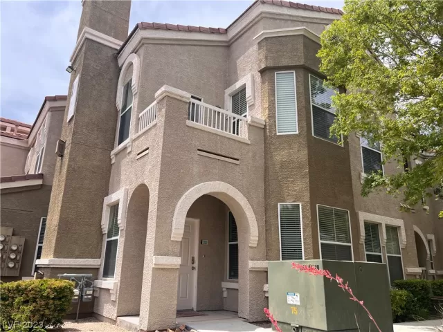 MLS: 2497937 Condo For Sale