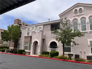 Photo #1: 2497942 Listing 