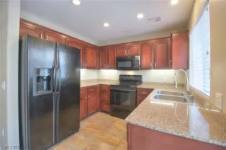 Photo #4: 2497949 Listing 