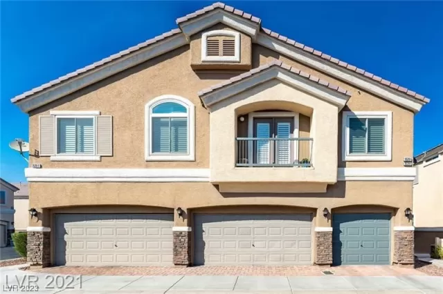 MLS: 2497950 Condo For Sale