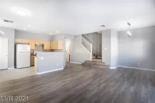 Photo #1: 2497950 Listing 